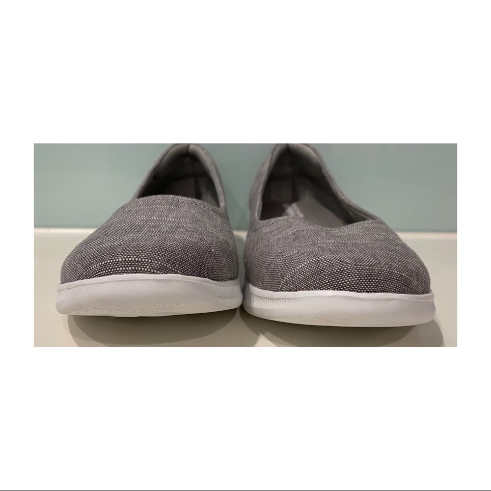 Women's Skechers Goga Max Lite light grey size 10 - Picture 3 of 10